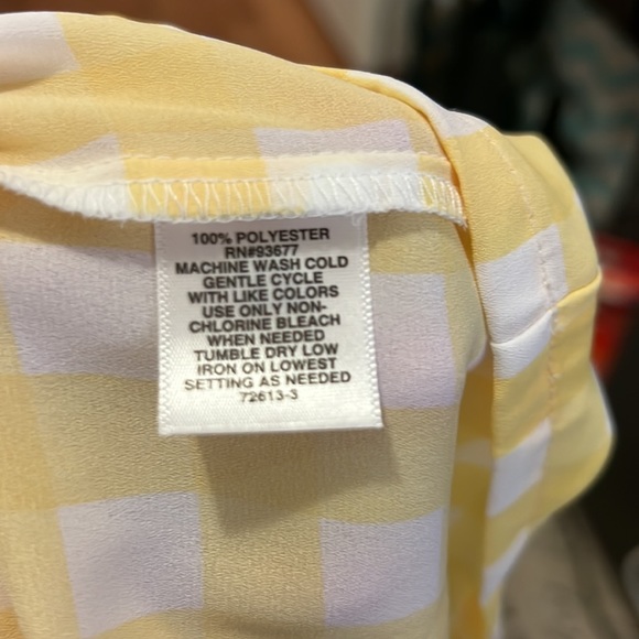 Liz Claiborne Yellow Checkered Top Sz S - Picture 7 of 7